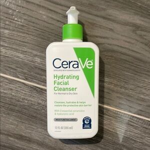 Green Acne and Blemish Hydrating Facial Cleanser
